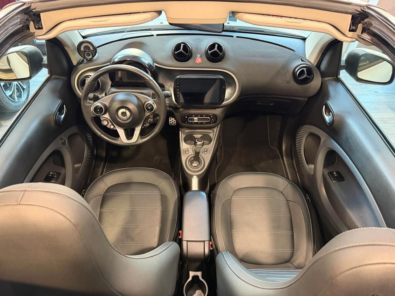 Smart ForTwo 90 0.9 T twinamic cabrio BRABUS