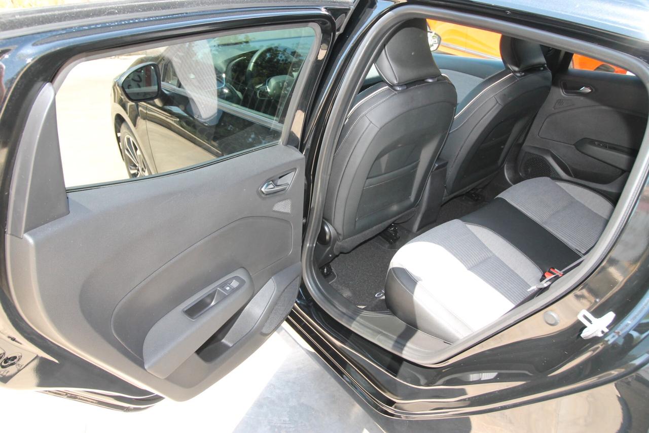 Renault Clio 5p 90cv Techno|26.800KM|2025