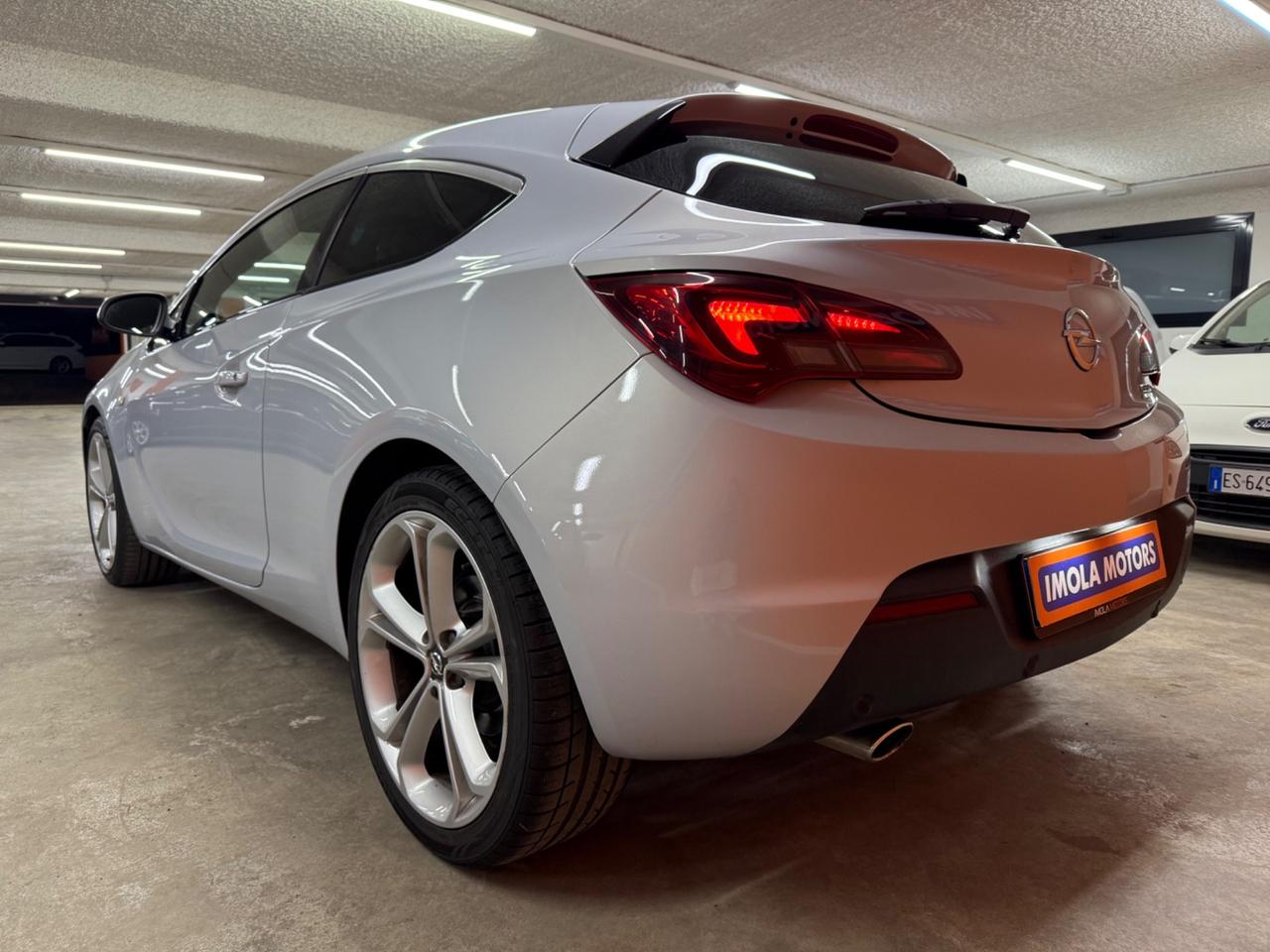 Opel Astra GTC 2.0 CDTI 165CV S&S 3 porte Cosmo S