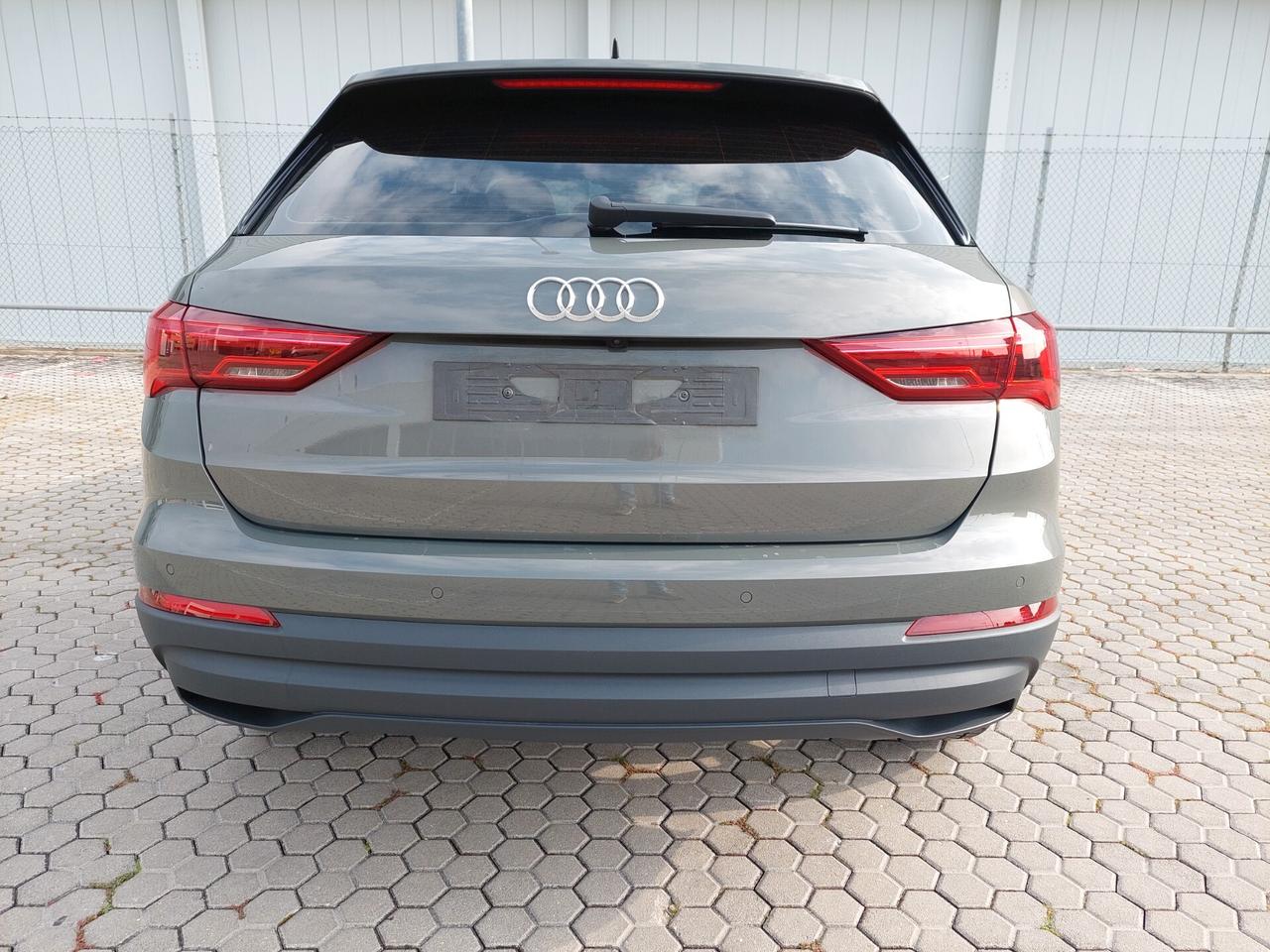 Audi Q3 35 TDI S tronic NAVIG/CERCHI19/LED/TELECAMERA