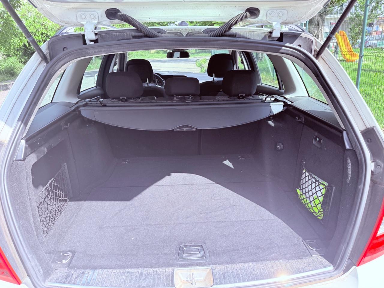 Mercedes-benz C 220 CDI - 150 MILA KM REALIIIIIIIII