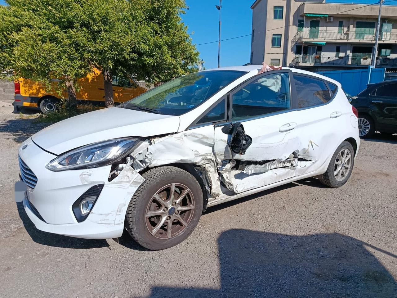 Ford Fiesta 1.1 75 CV 5 porte Connect-2020