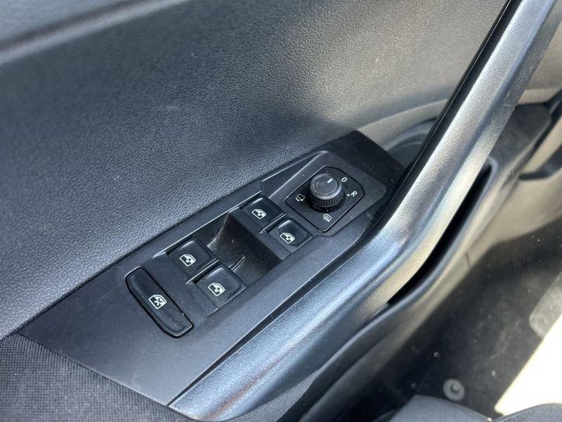 Volkswagen Taigo 1.0 TSI 95 CV Life OK NEOPATENTATI