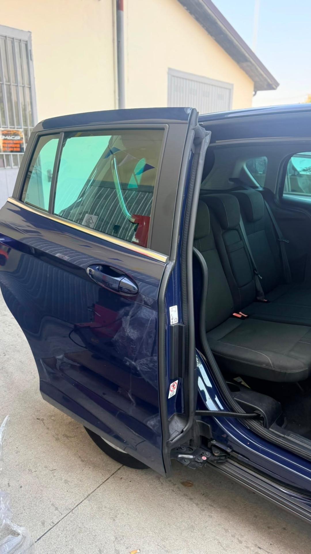 Ford B-Max 1.5 TDCi 75 CV Business Titanium