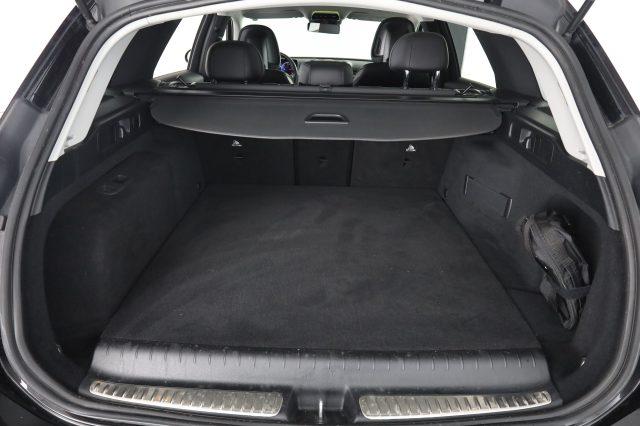 MERCEDES-BENZ CLA sse C C 300 e Plug-in hybrid S.W. Premium