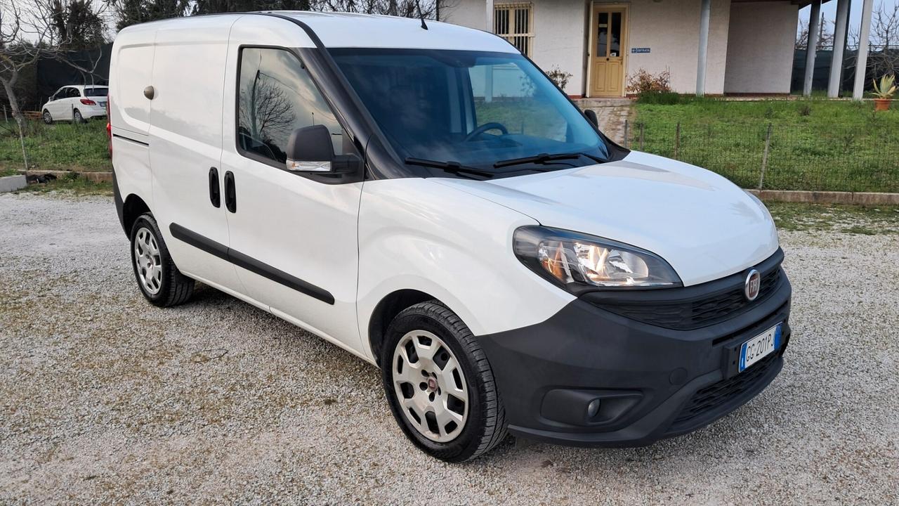 Fiat Doblo Doblò 1.6 MJT 120CV S&S PC-TN Cargo Lounge 3 Posti