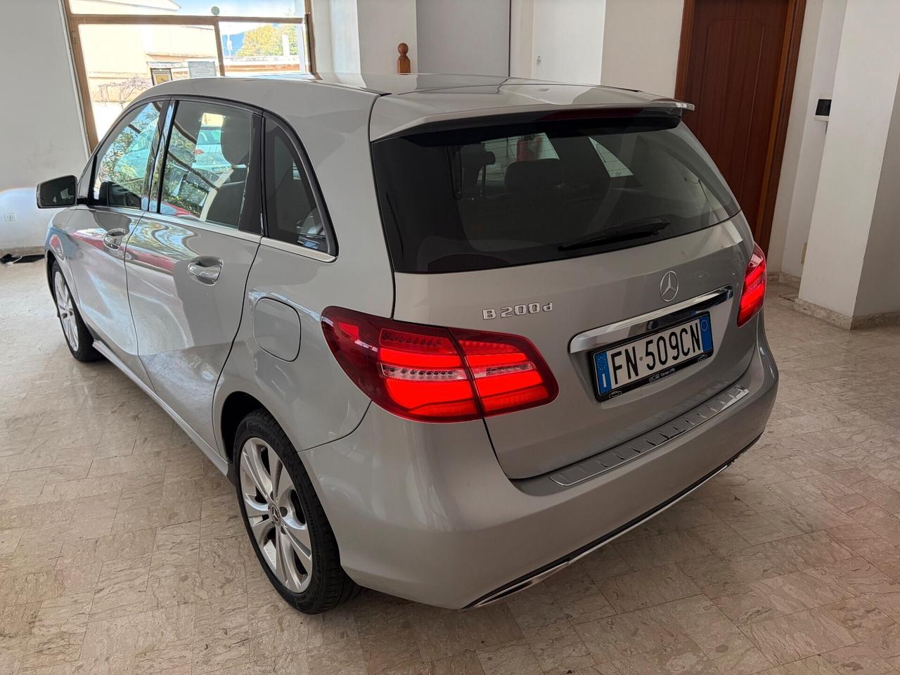 MERCEDES CLASSE B 200 D AUTOMATIC PREMIUM