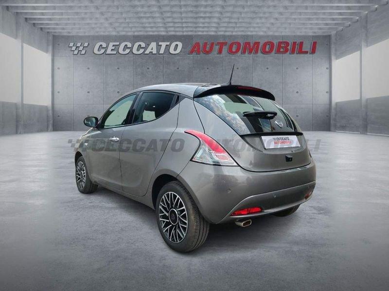 Lancia Ypsilon Ypsilon 1.0 firefly hybrid Platino s&s 70cv