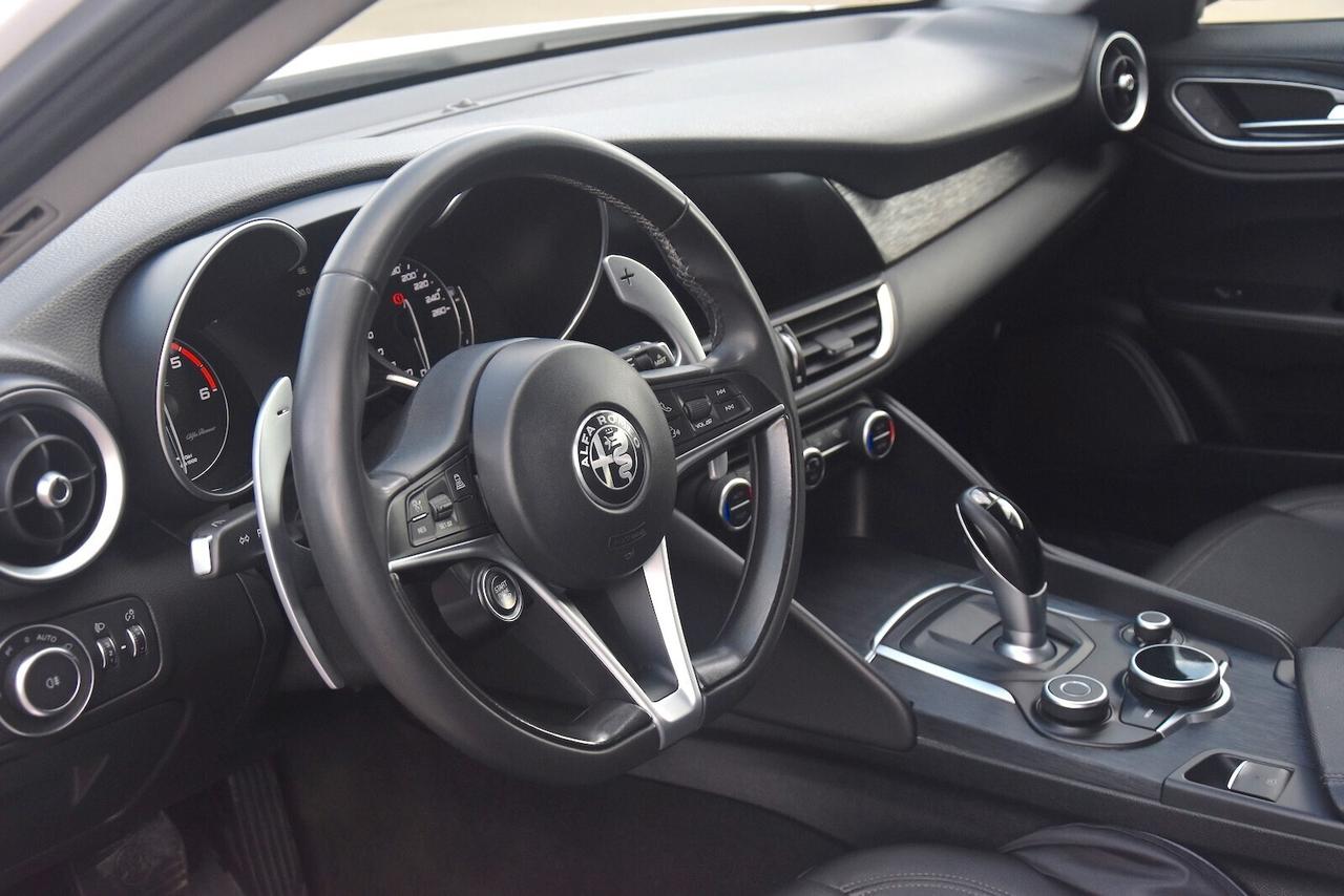 Alfa Romeo Giulia 2.2 Turbodiesel 190cv AT8 Executive