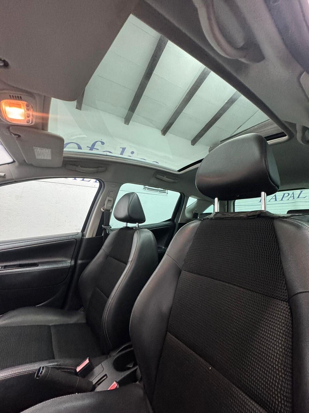 Peugeot 207 1.6 8V HDi 112CV SW Outdoor