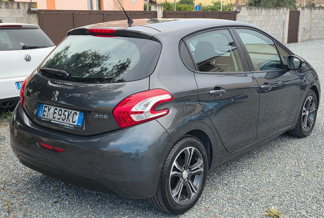 Peugeot 208 1.4 HDi 68 CV 5 porte Allure
