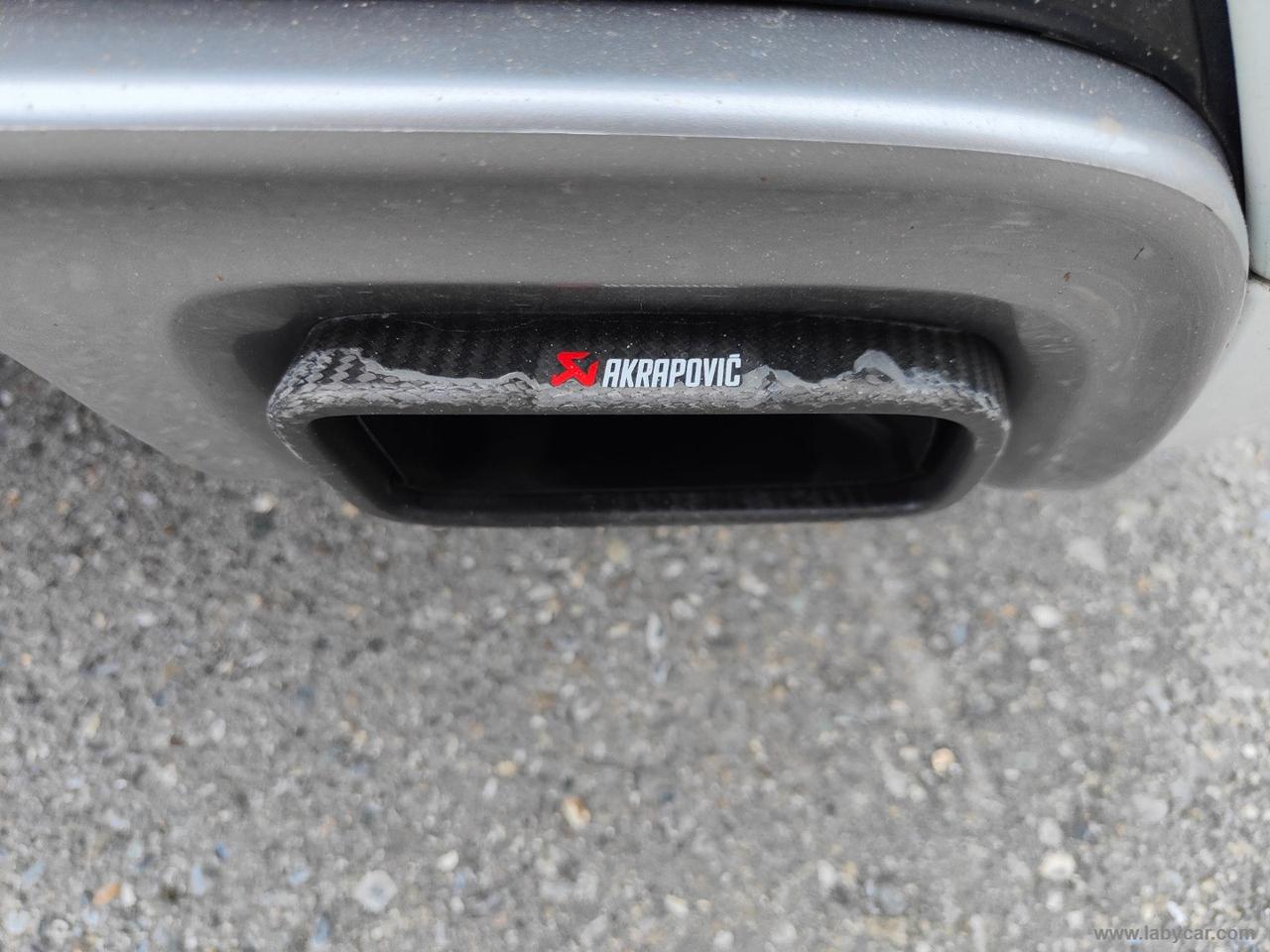 RENAULT Clio TCe 220 EDC R.S. TROPHY Akrapovic + MAXTON