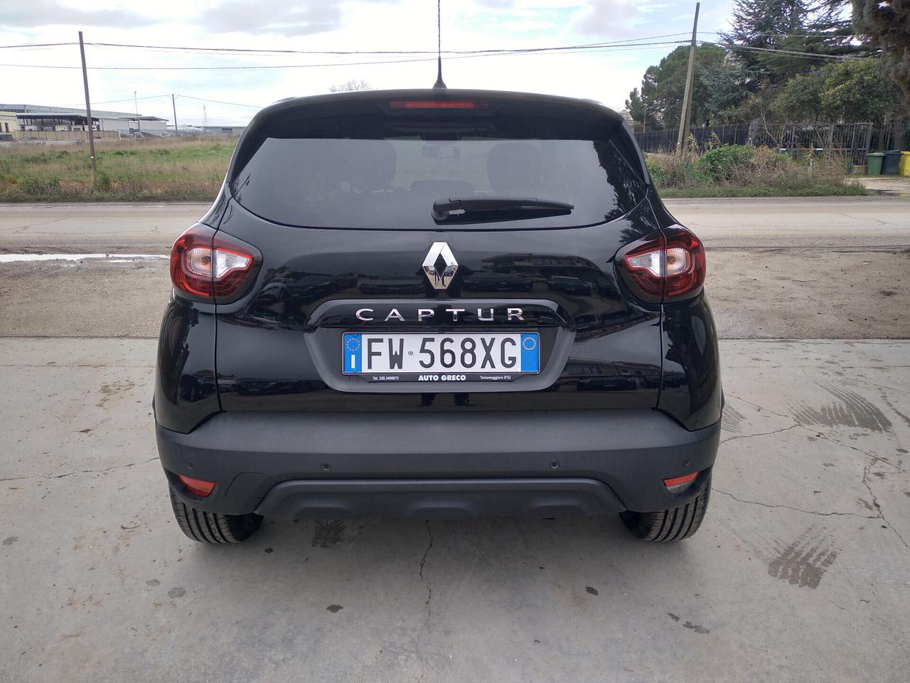 Renault Captur dCi 8V 90 CV EDC Sport Edition