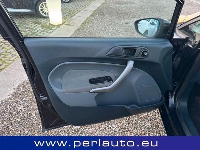 Ford Fiesta 1.4 TDCi 5p. Titanium