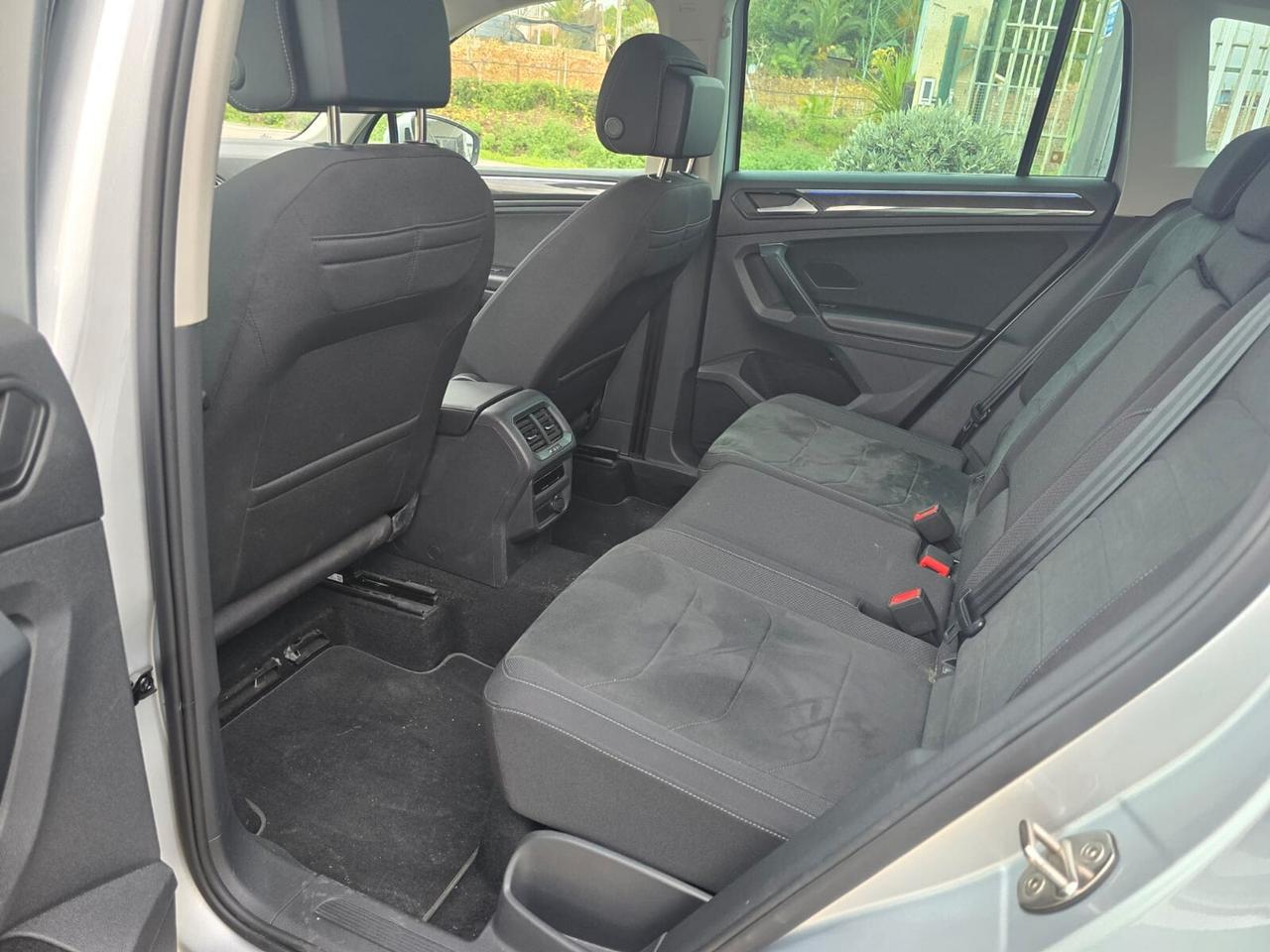 Volkswagen Tiguan 2.0 TDI 150 CV SCR DSG R-Line