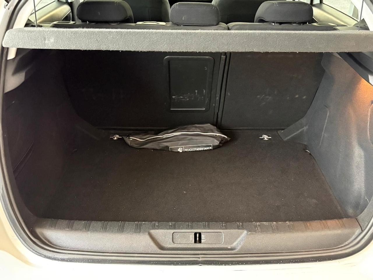 Peugeot 308 1.6 BlueHDi 120cv Allure