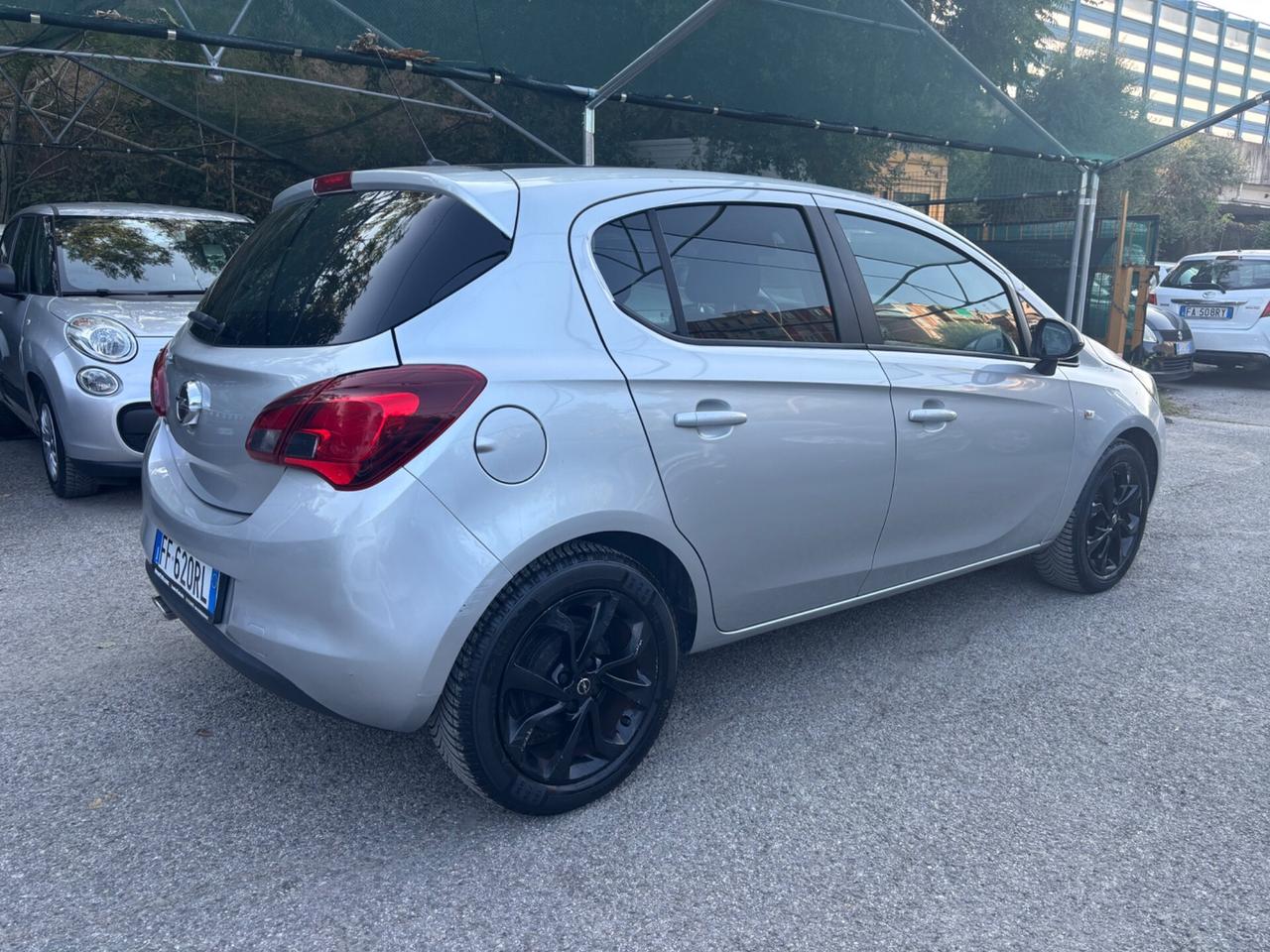 Opel Corsa 1.4 GPL 5 porte Cosmo OK NEOPATENTATI