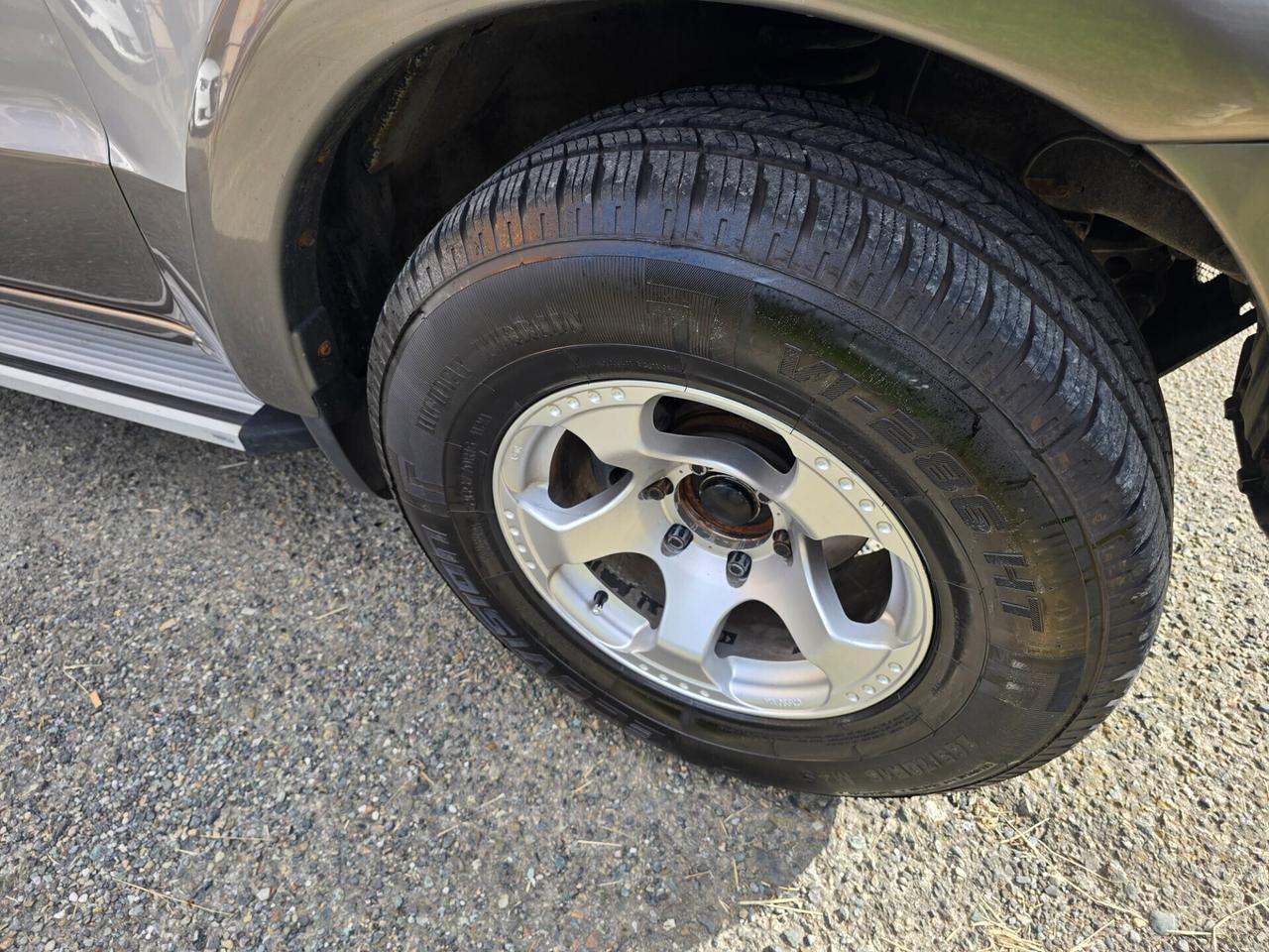 Mitsubishi Pajero 3.2 DID WAGON GLS 7 POSTI
