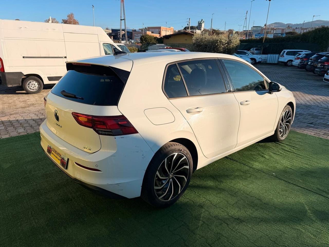 Volkswagen Golf 1.0 TSI EVO style