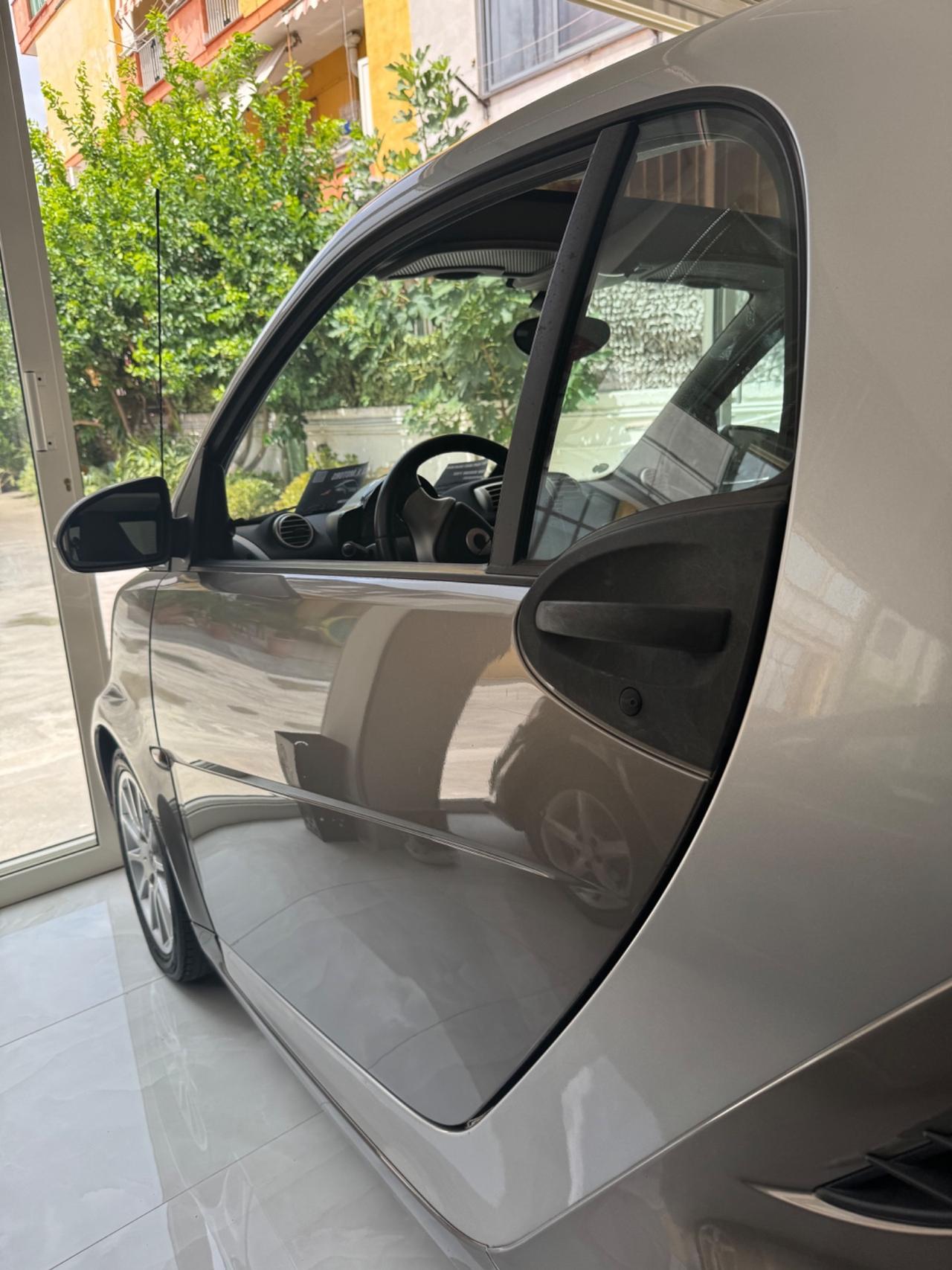 Smart ForTwo 1000 52 kW MHD coupé passion