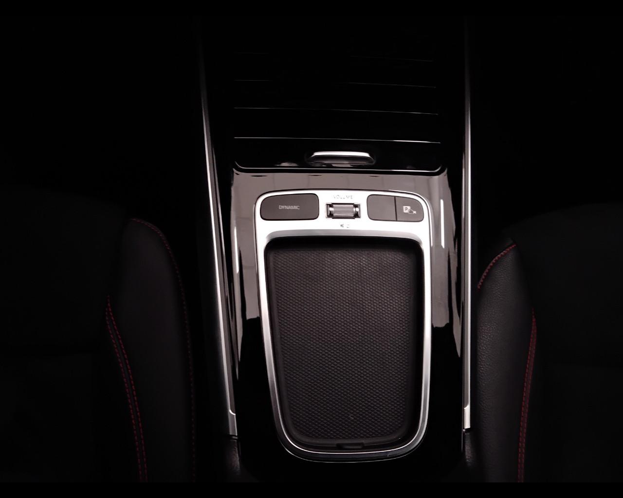 Mercedes-Benz GLA-H247 2023 - GLA 200 d AMG Line Advanced Plus auto