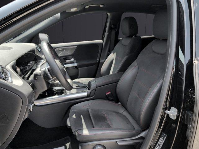 MERCEDES-BENZ GLA 200 Automatic AMG Line Premium