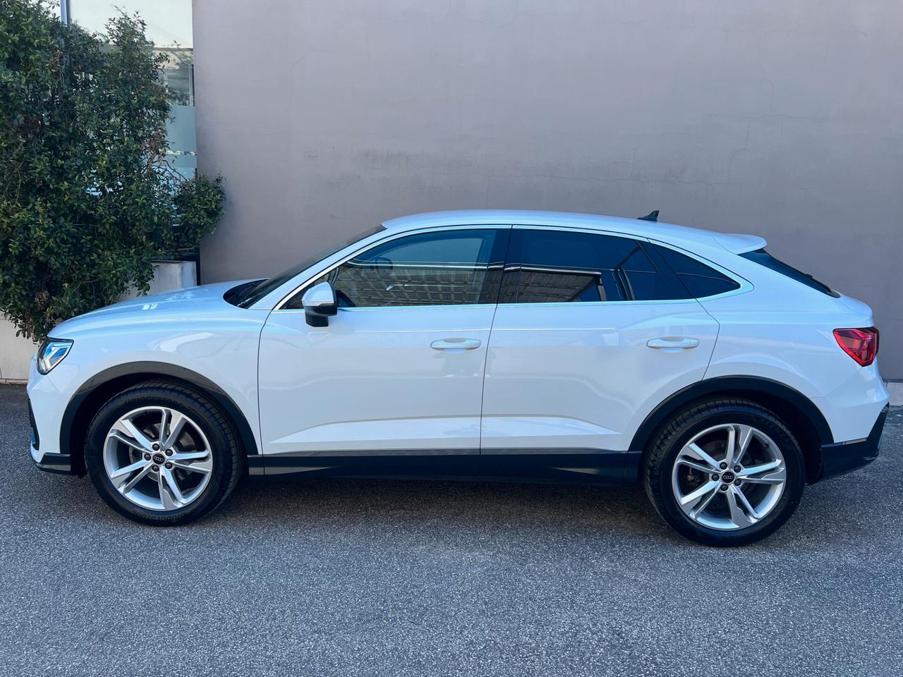 Audi Q3 SPB Sportback 35 2.0 tdi S-TRONIC Business ADVANCED