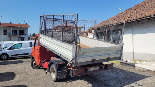 IVECO Daily 30.8 2.5 Diesel Ribaltabile Trilaterale sovraspond