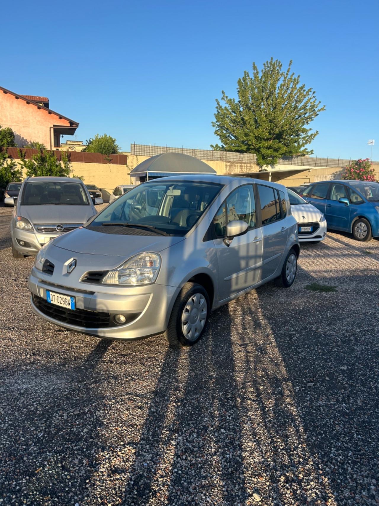 Renault Modus Grand 1.2 16V Dynamique