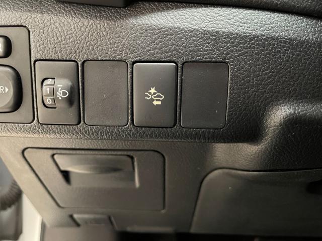 TOYOTA Auris Touring Sports 1.8 Hybrid Business