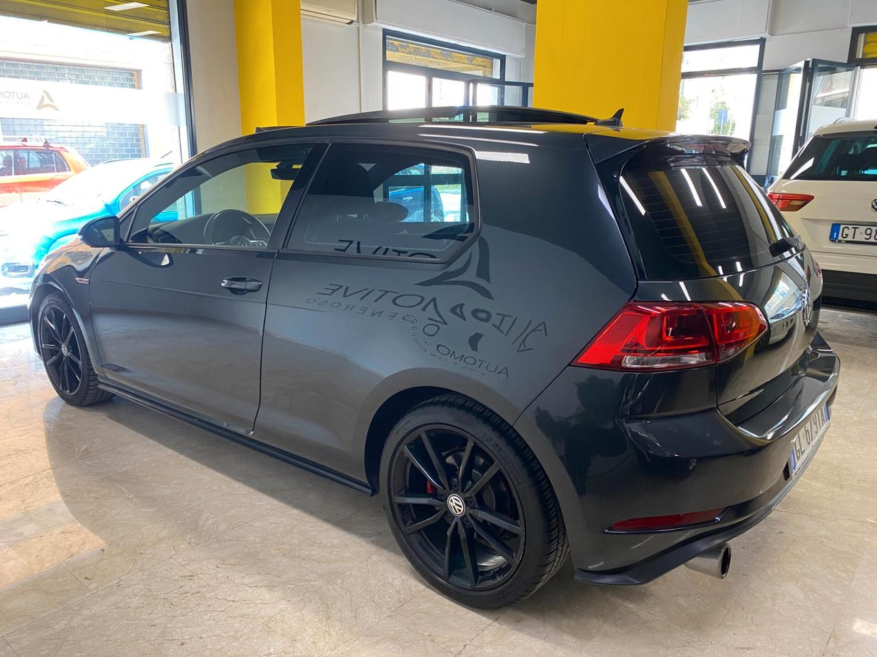 Volkswagen Golf GTI Golf GTI Performance 2.0 TSI 3p. BlueMotion Technology