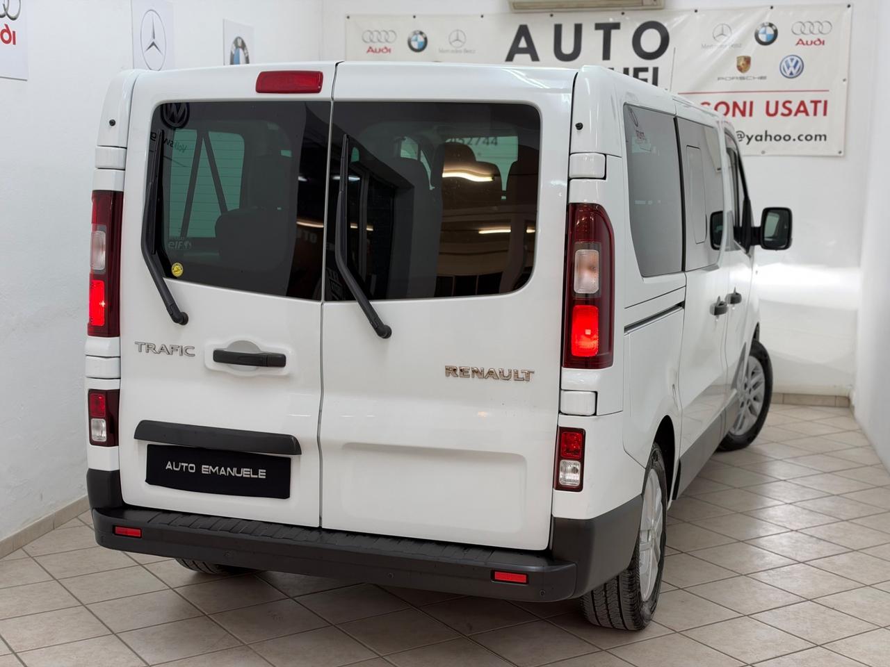 Renault Trafic 2.0 dCi 145CV 9Posti