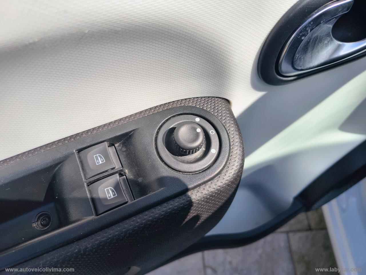RENAULT Twingo SCe 65 CV Equilibre