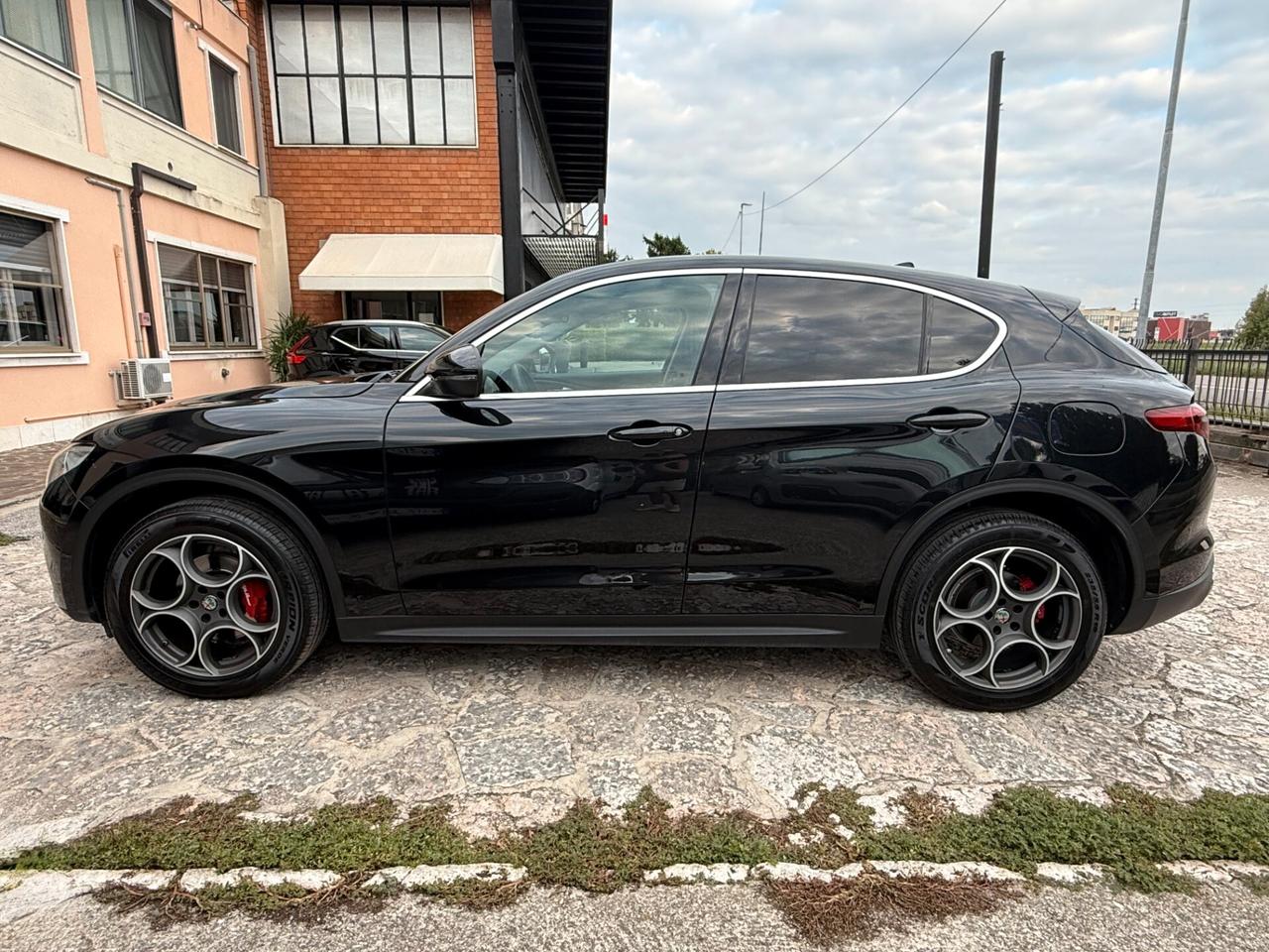 Alfa Romeo Stelvio 2.2 Turbodiesel 210 CV AT8 Q4 SPORT-TECH