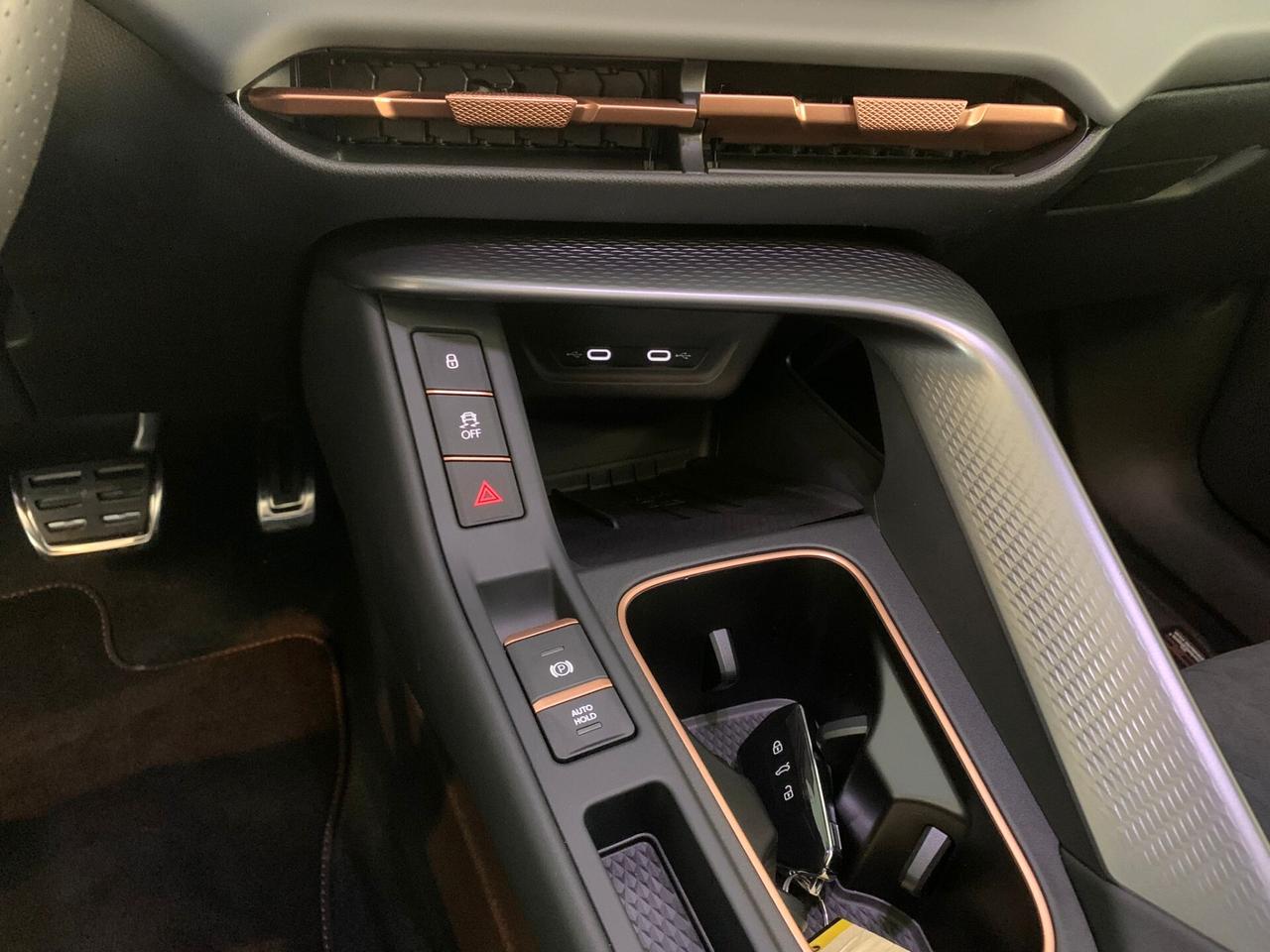 Cupra Terramar 1.5 Hybrid DSG