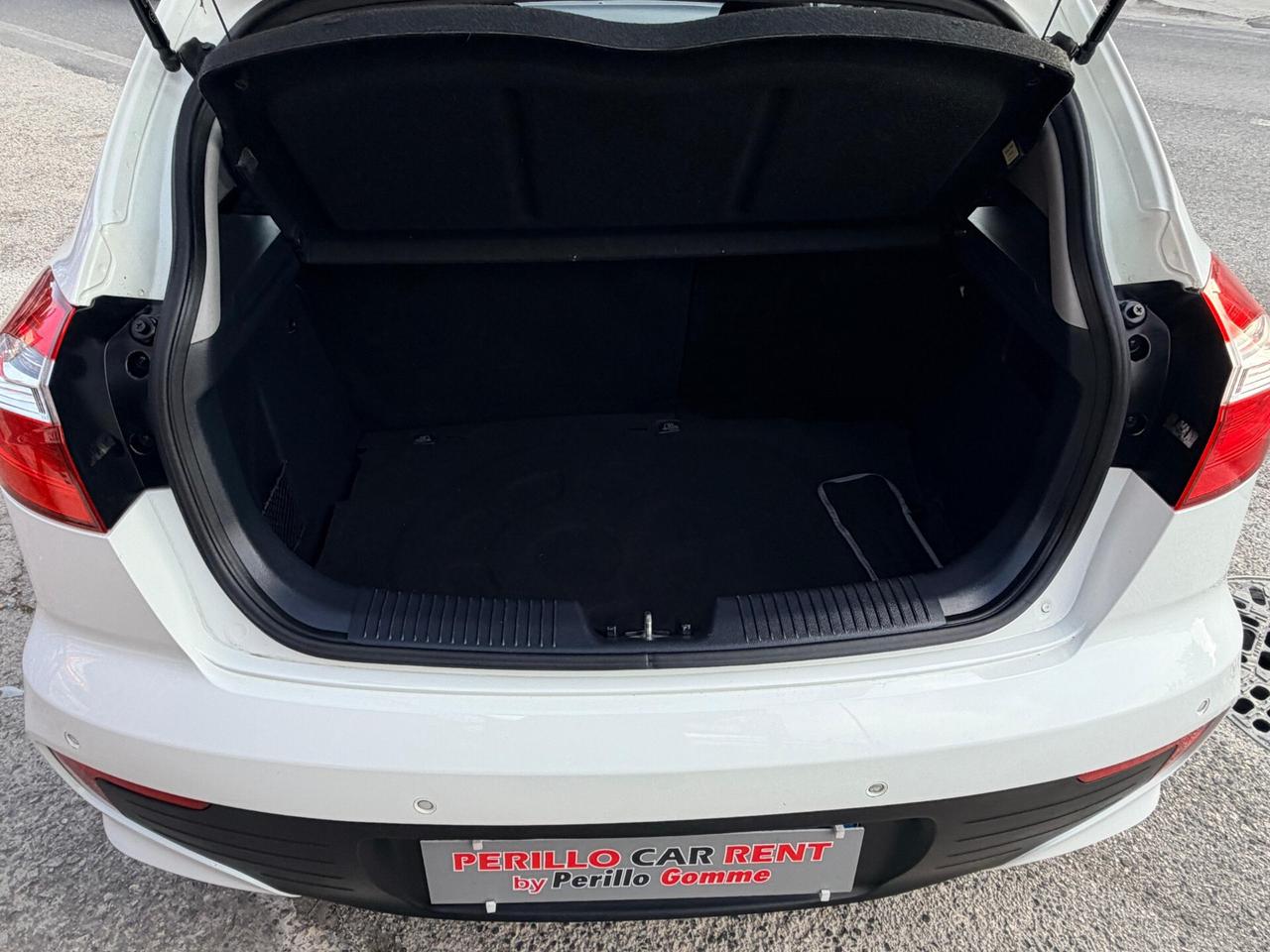 Kia Rio 1.1 CRDi 5p. Cool 2015