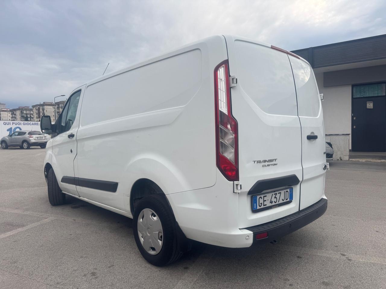 Ford Transit Custom 280 2.0 EcoBlue Hybrid 130 PC Furg. Titanium