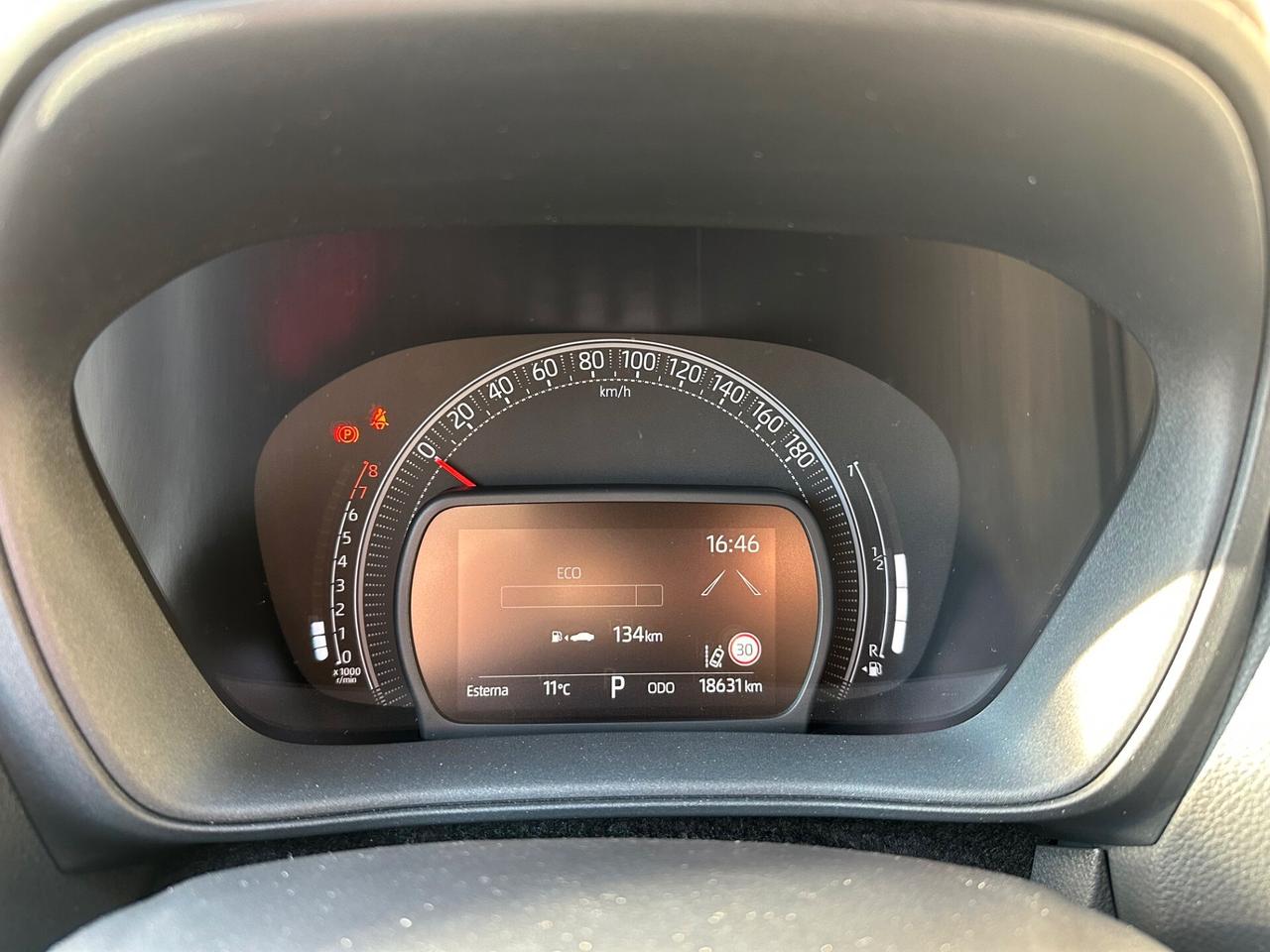 Toyota Aygo X C.AUT. 5 porte Active 04/23 KM.18586