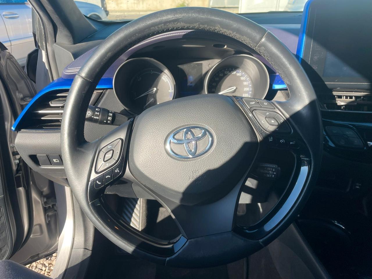 Toyota C-HR 1.8 Hybrid 98 CV