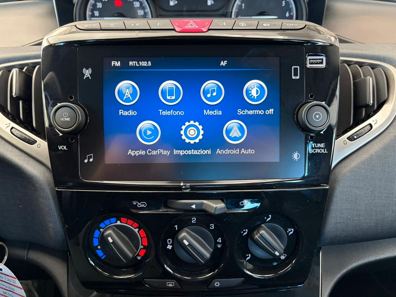 Lancia Ypsilon 1.0 FireFly 5 porte S&S Hybrid Gold