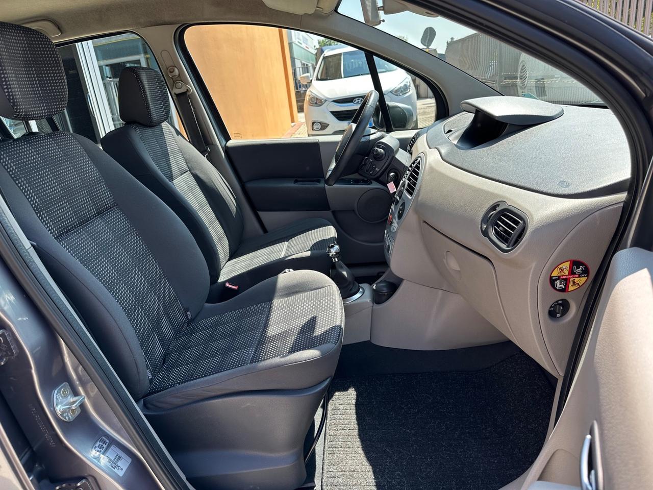 Renault Modus 1.2 16V Confort Dynamique