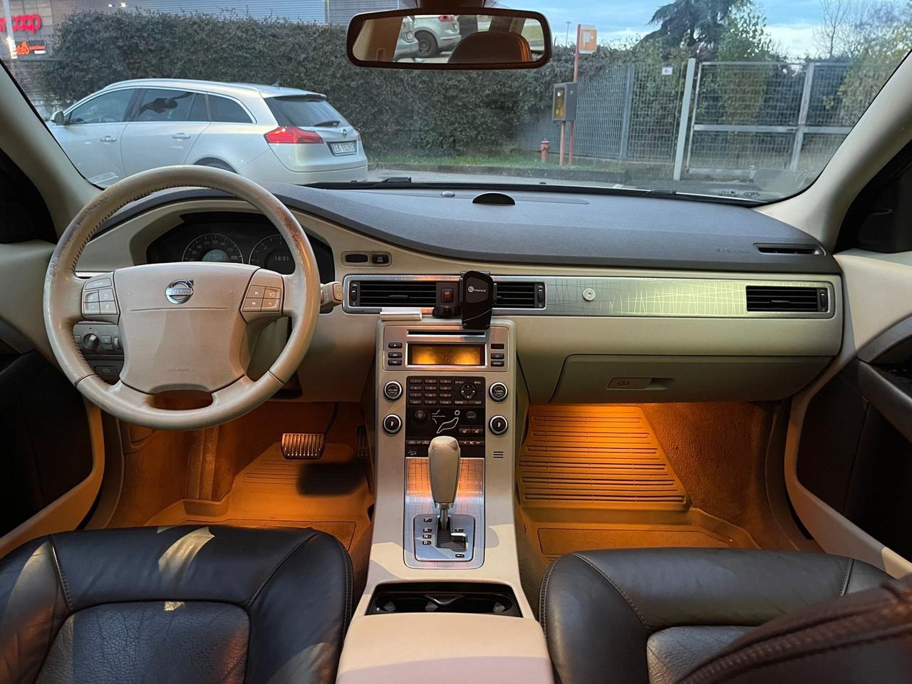 Volvo XC 70 XC70 D5 AWD Summum