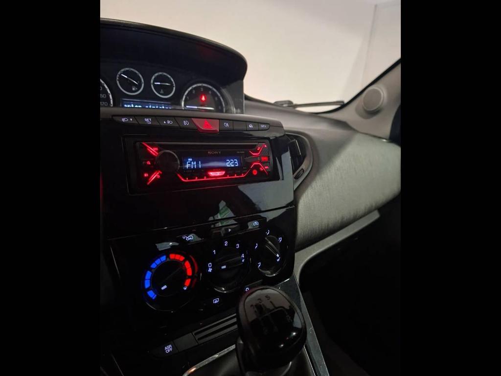 Lancia Ypsilon 5 Porte 1.2 Silver