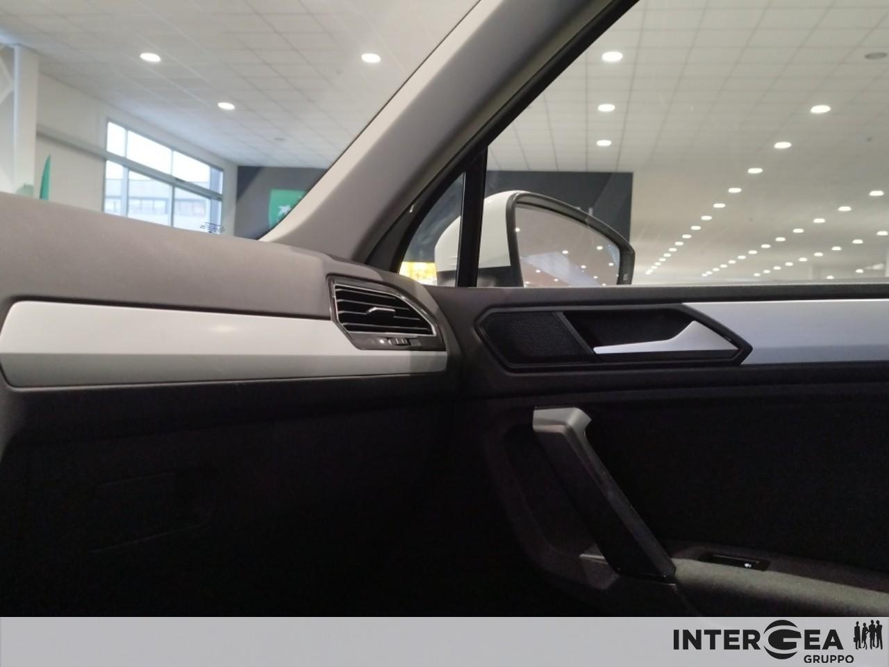 VOLKSWAGEN Tiguan 1.5 tsi Sport 130cv