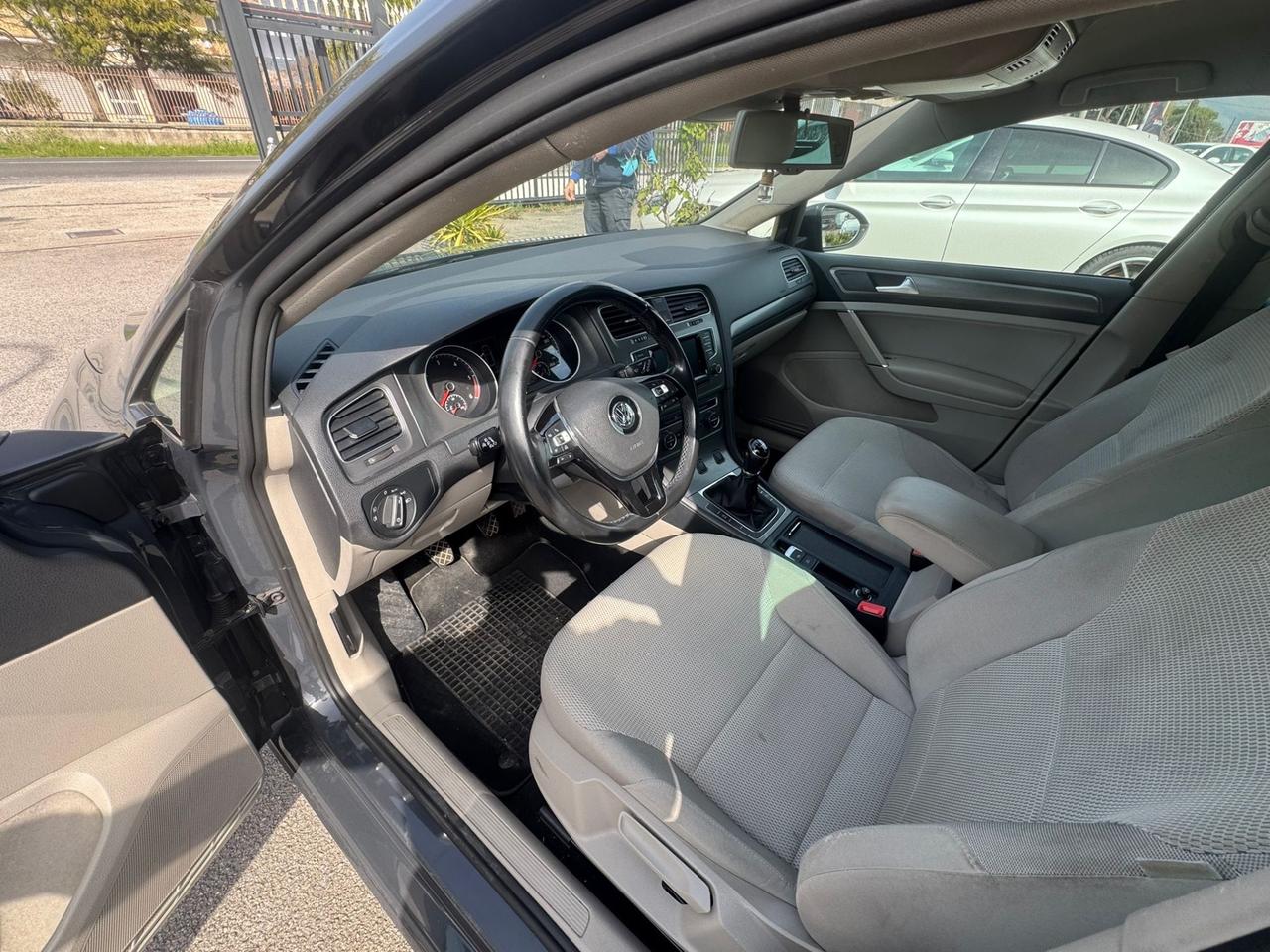 Volkswagen Golf 2.0 TDI DSG 5p. Highline BlueMotion Technology