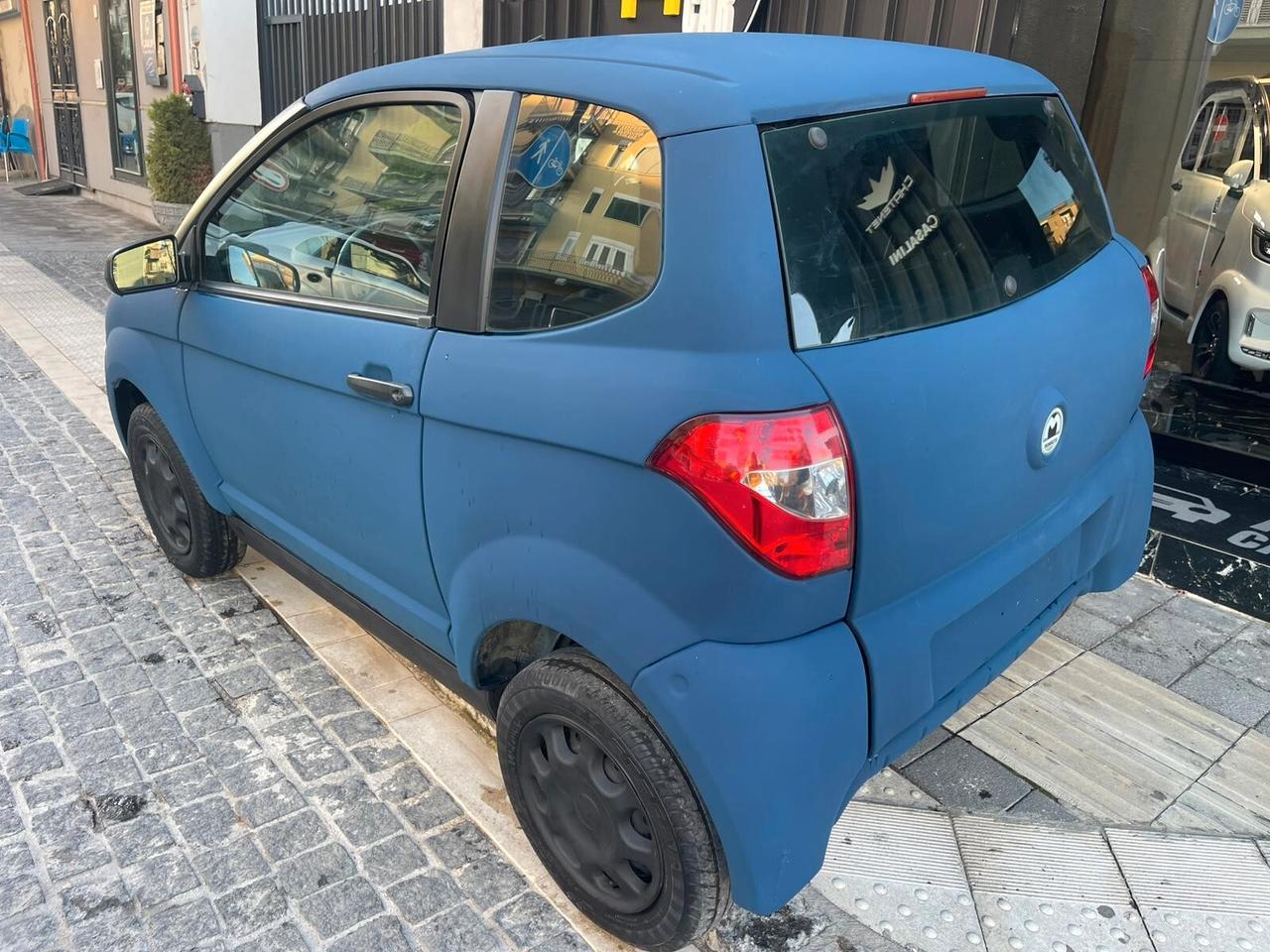 Aixam City min blu matt pronta consegna