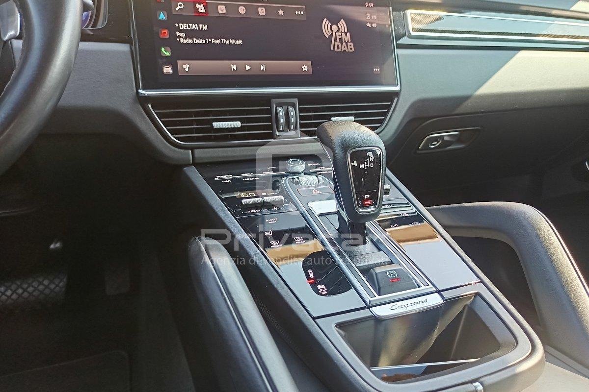 PORSCHE Cayenne Coupé 3.0 V6