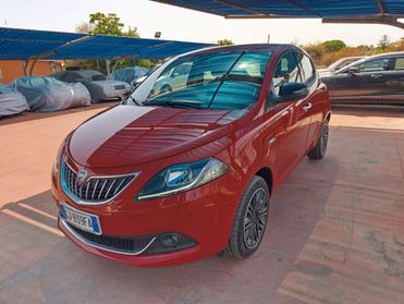 Lancia Ypsilon 1.0 FireFly 5 porte S&S Hybrid Gold PREZZO VERO