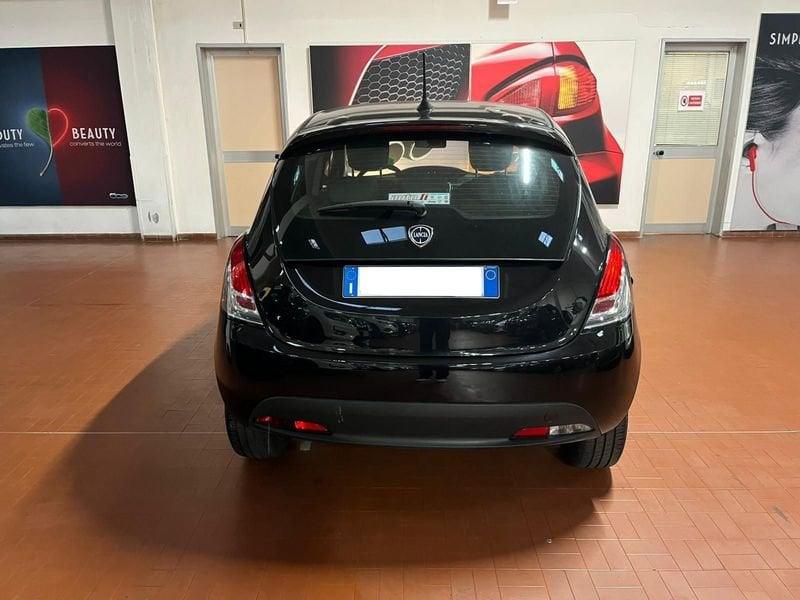 Lancia Ypsilon Ypsilon 1.0 FireFly 5 porte S&S Hybrid Silver Plus