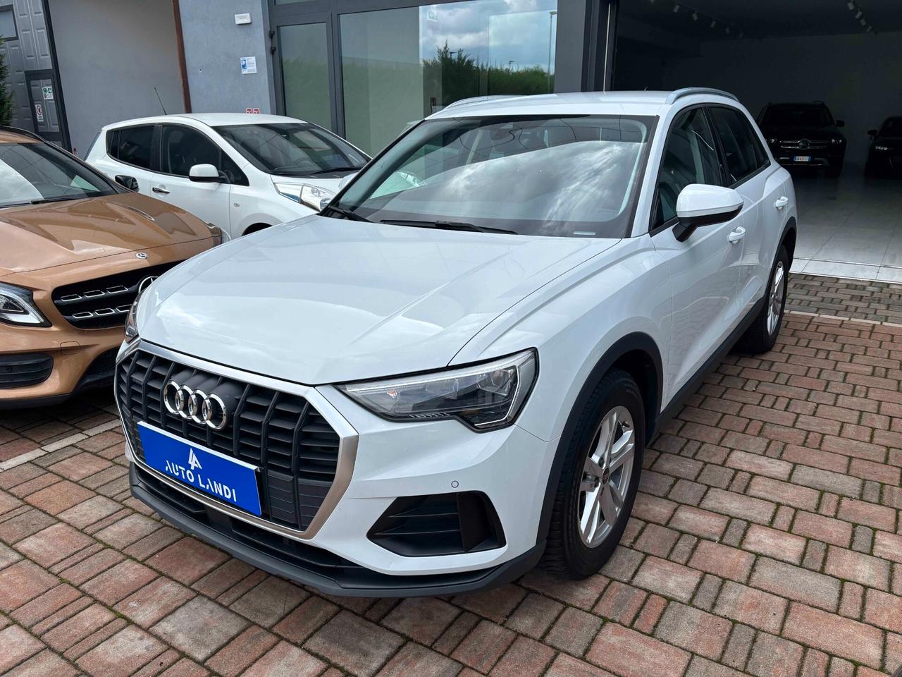 Audi Q3 35 TDI quattro S tronic Business